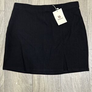 Classic Black Mini Skirt NWT Size M